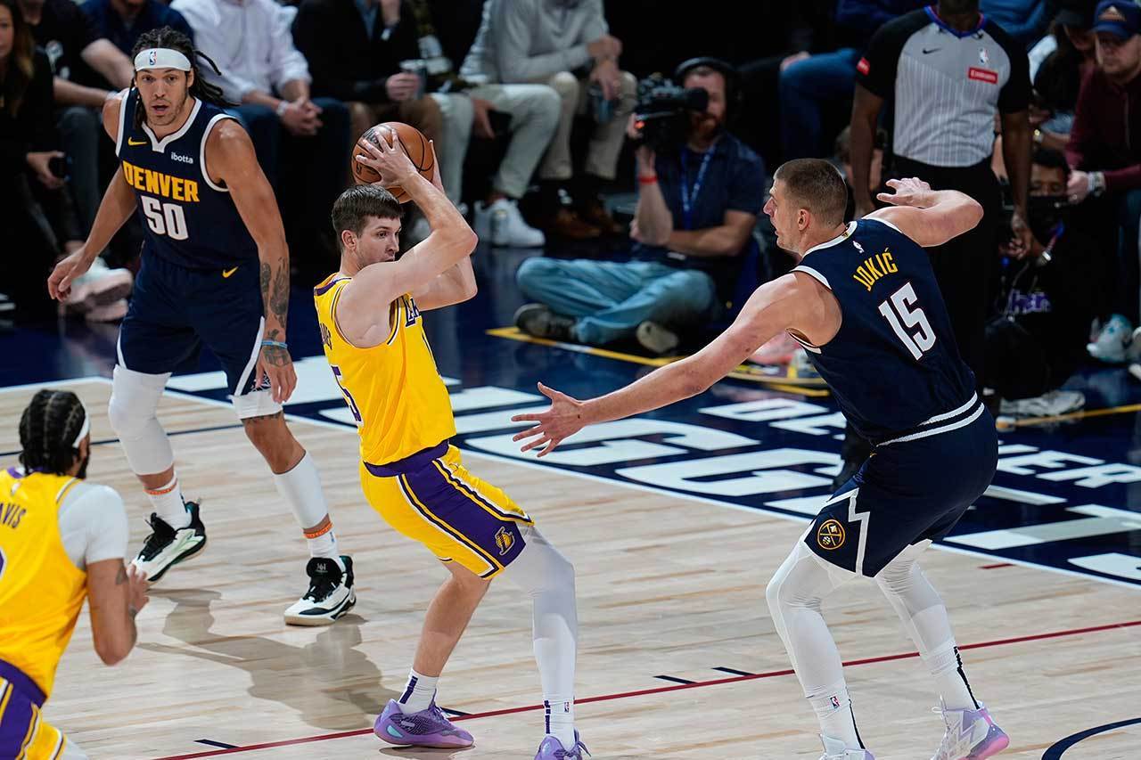 金塊傲人的鋒線戰力讓湖人在禁區吃足苦頭，但同樣的招式對上灰狼恐怕是不會管用。 美聯社